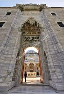 Süleymaniye Güler Han'da Satılık Giriş Dükkan Ve 1.Kat 22