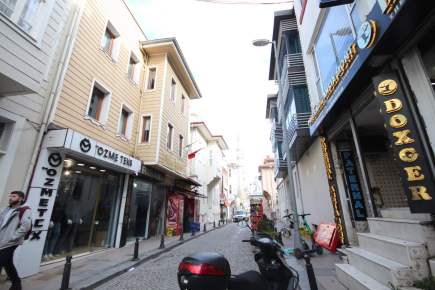 Süleymaniye Güler Han'da Satılık Giriş Dükkan Ve 1.Kat 16