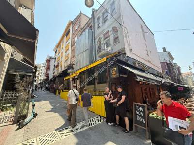 Kadıköy Caferağada Hareketli Sokakta, 150 M2 Satılık 13