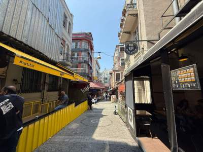 Kadıköy Caferağada Hareketli Sokakta, 150 M2 Satılık 23