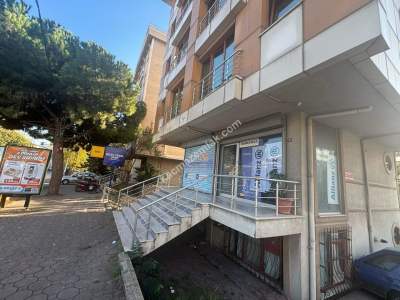 Maltepe Küçükyalı'da E-5'E Paralel 25M2 Satılık Dükka 8