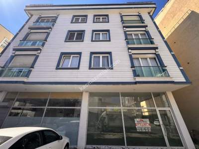 Ümraniye Cadde Üstü Sıfır Binada Depolu Ön Cephe Dükkan 23