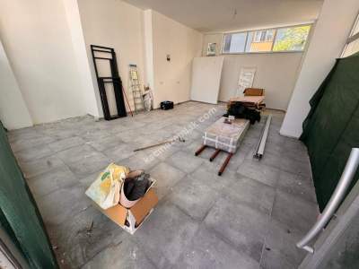 Ümraniye Cadde Üstü Sıfır Binada Depolu Ön Cephe Dükkan 6