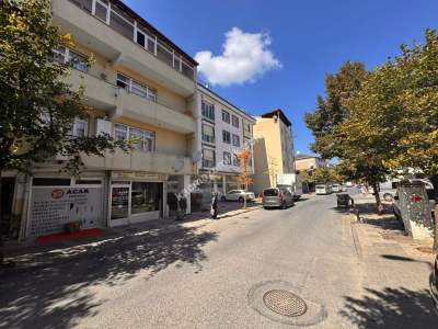 Ümraniye Cadde Üstü Sıfır Binada Depolu Ön Cephe Dükkan 21