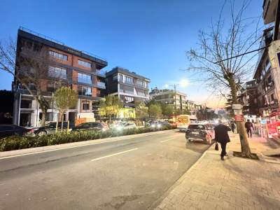 Acıbadem Caddesinde Sıfır Binada 65 M2 Satılık Dükkan 11