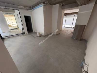 Acıbadem Caddesinde Sıfır Binada 65 M2 Satılık Dükkan 5