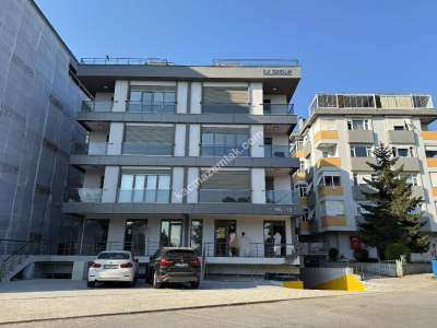 Acıbademde Birçok İşe Uygun Öncephe Sıfır Depolu Dükkan 2