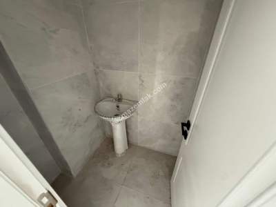 Acıbademde Birçok İşe Uygun Öncephe Sıfır Depolu Dükkan 11