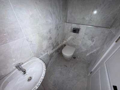 Acıbademde Birçok İşe Uygun Öncephe Sıfır Depolu Dükkan 12