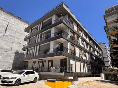 Acıbademde Birçok İşe Uygun Öncephe Sıfır Depolu Dükkan 1