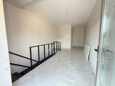 Acıbademde Birçok İşe Uygun Öncephe Sıfır Depolu Dükkan 10