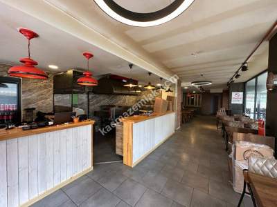 Üsküdar Acıbadem Caddesinde, Yeni Binada Satılık Dükkan 14