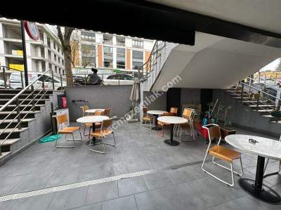 Üsküdar Acıbadem Caddesinde, Yeni Binada Satılık Dükkan 10