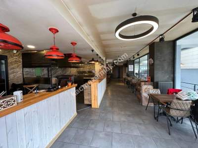 Üsküdar Acıbadem Caddesinde, Yeni Binada Satılık Dükkan 13