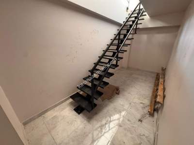 Acıbadem Nişantaşında İşlek Lokasyonda Satılık Dükkan 13