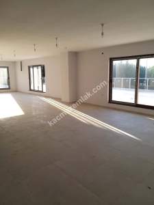 Başiskele Atakent Mh Satılık İş Yeri 9