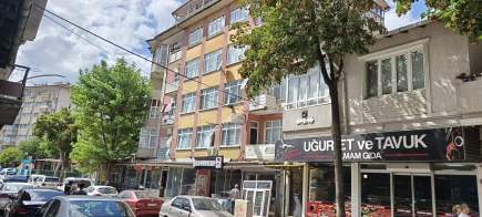 Kaçmaz Emlaktan İzmit Yenidoğanda Satılık Dükkan 1