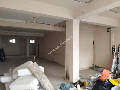 Siirt Karayolları Şube Karşısı Satılık 2 Katlı Dükkan 31