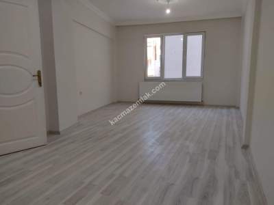 Tekirdağ Şarköy İstiklal Mahallesi Satılık Bina İşyeri 13