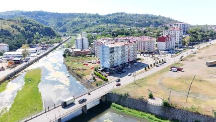 Trabzon Beşikdüzünde Mülküyle Beraber Satılık Restoran 27