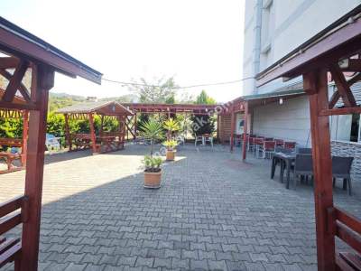 Trabzon Beşikdüzünde Mülküyle Beraber Satılık Restoran 22
