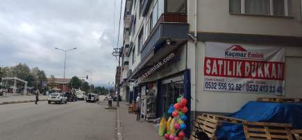 Beşikdüzü Fatihde Karayolu Üzerinde Satılık Dükkan 10