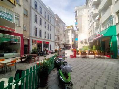 Kaçmaz Emlaktan Trabzon Kemerkaya Mah Satılık Mağaza 8