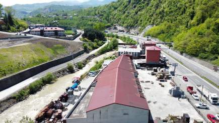 Trabzon Erzurum Yolu Üzeri Satılık Komple İş Yeri 2
