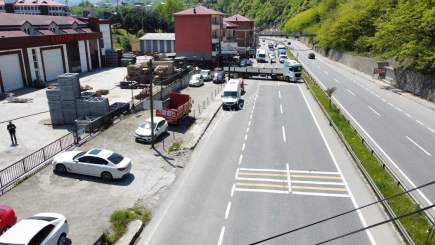 Trabzon Erzurum Yolu Üzeri Satılık Komple İş Yeri 26