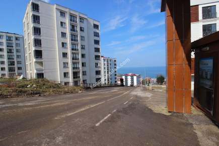 Trabzon Yalıncak Ta Satılık Cadde Üzeri 120 M2 Dükkan 1