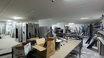 Yomra Merkez 'De Satılık Dükkan 8