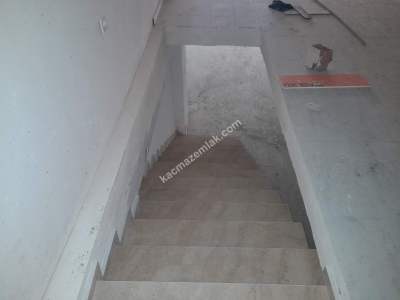 Zonguldak Çarşı Merkezde 2 Katlı Satılık İşyeri 5