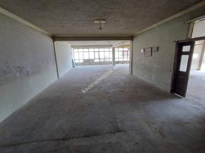 Ankara Siteler Kavaklar'da Köşe Binada 2.Katta Satılık 22