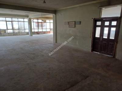 Ankara Siteler Kavaklar'da Köşe Binada 2.Katta Satılık 13