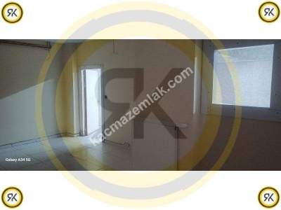 Ataşehir Mobilyacılar Sitesinde 290 M2 Satılık İşyeri 31