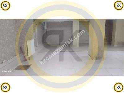 Ataşehir Mobilyacılar Sitesinde 290 M2 Satılık İşyeri 24