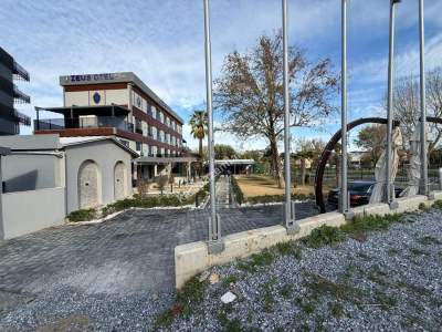 Güzelçamlı Da Denize 100 Mt 29 Odalı Satılık Otel 24