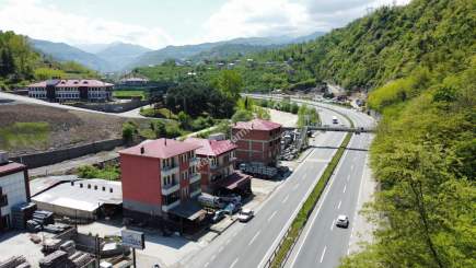 Trabzon Erzurum Yolu Üzerinde Satılık Otel 15