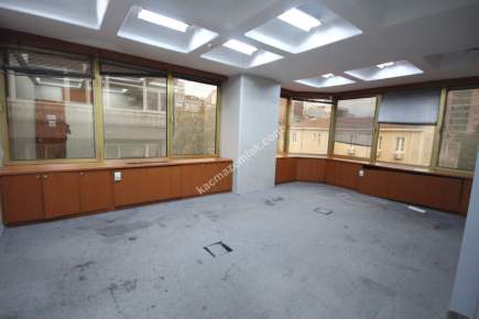 Şişli Merkezde Plaza'da 450 M2 Satılık Ofis, İşyeri 12
