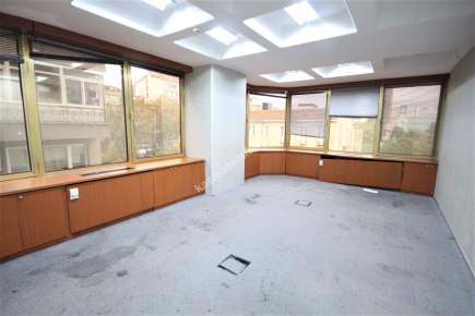 Şişli Merkezde Plaza'da 450 M2 Satılık Ofis, İşyeri 11