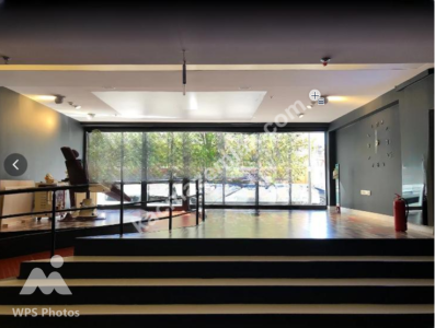 Şişli'de Satılık 2.500 M² Plaza Katı 2