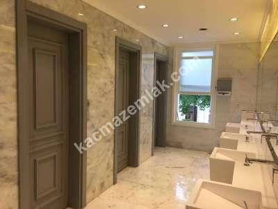 Boğaz Manzaralı, İskeleli, Denize Sıfır 3 Katlı Yalı 21