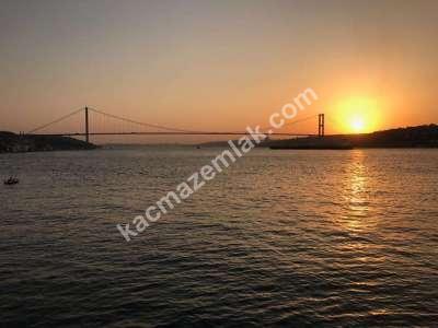 Boğaz Manzaralı, İskeleli, Denize Sıfır 3 Katlı Yalı 20