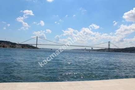 Boğaz Manzaralı, İskeleli, Denize Sıfır 3 Katlı Yalı 9