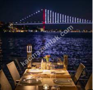 Boğaz Manzaralı, İskeleli, Denize Sıfır 3 Katlı Yalı 5