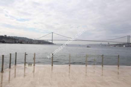 Üsküdar Çengelköy'de İskeleli Boğaz Manzaralı Yalı 12