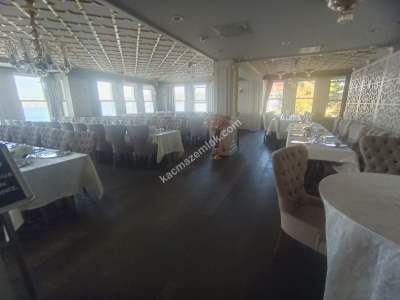 Üsküdar Çengelköy'de İskeleli Boğaz Manzaralı Yalı 7