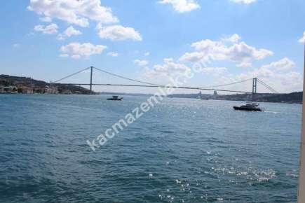 Boğaz Manzaralı, İskeleli, Denize Sıfır 3 Katlı Yalı 25