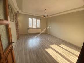 Fatih’ten Gemlik Eşrefdinçer Mah 3+1 115M2 Kiralık Dair