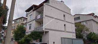 Kaçmaz Emlaktan Körfez Esentepede Satılık 4 Katlı Bina